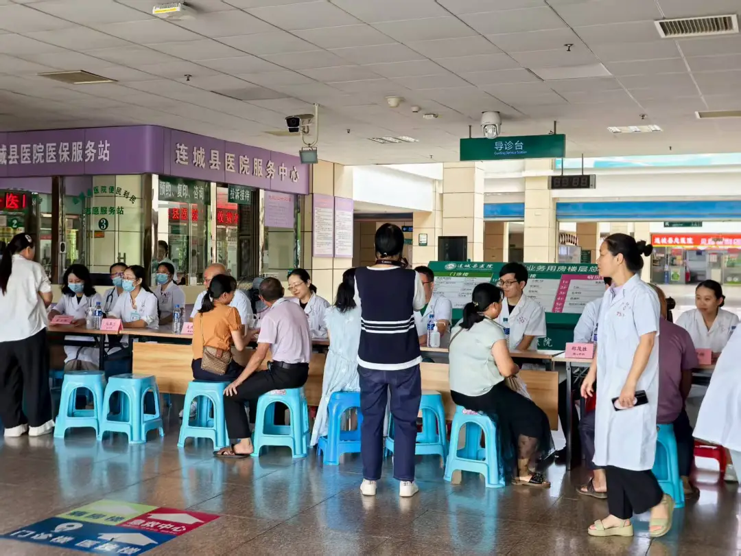 【大愛龍巖·福蓮冠豸】連城：中國醫師節 義診暖民心